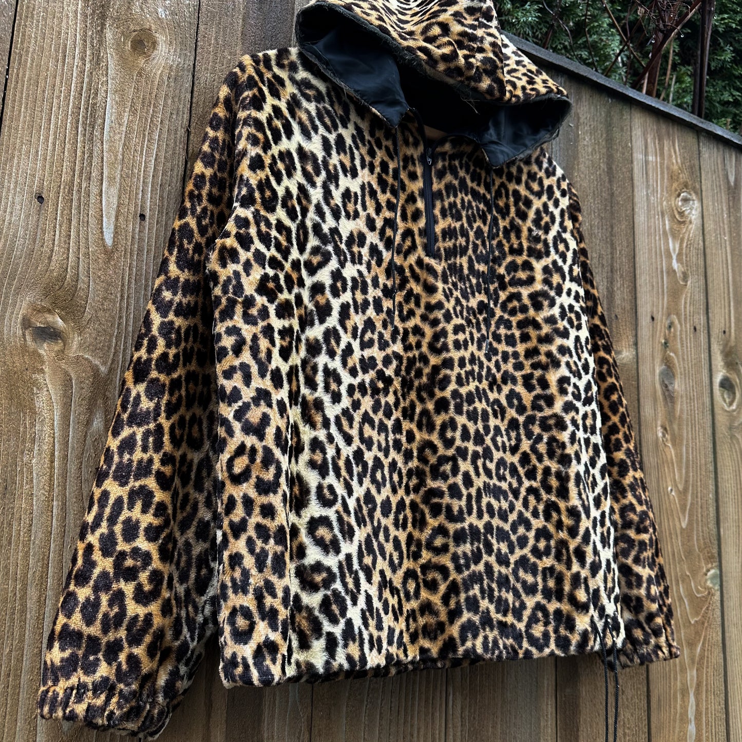 1960’s/70’s cheetah print faux fur 1/4 zip.