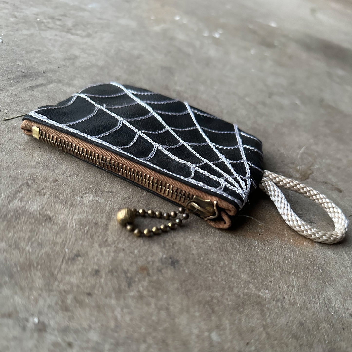 30’s style spiderweb chainstitch pouch.